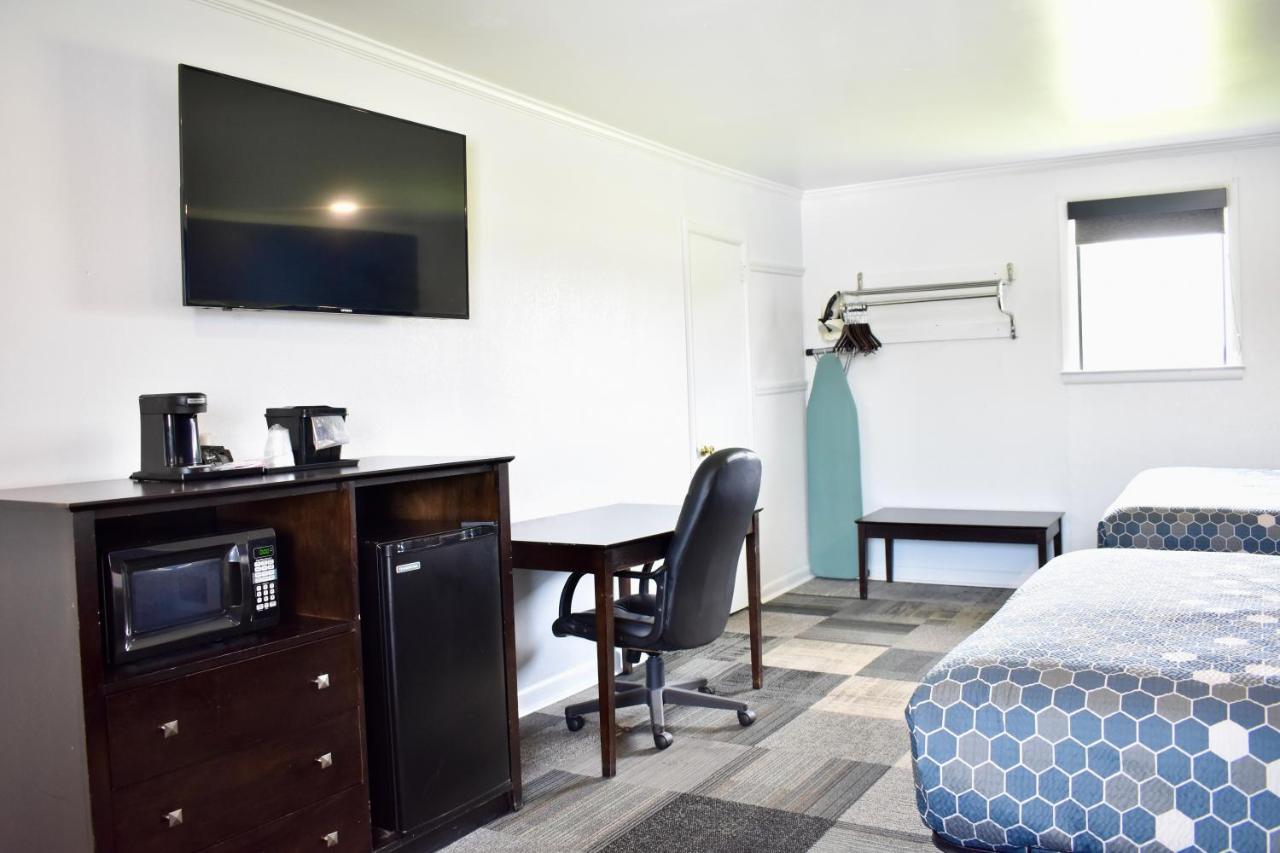 Rodeway Inn Swainsboro Extérieur photo