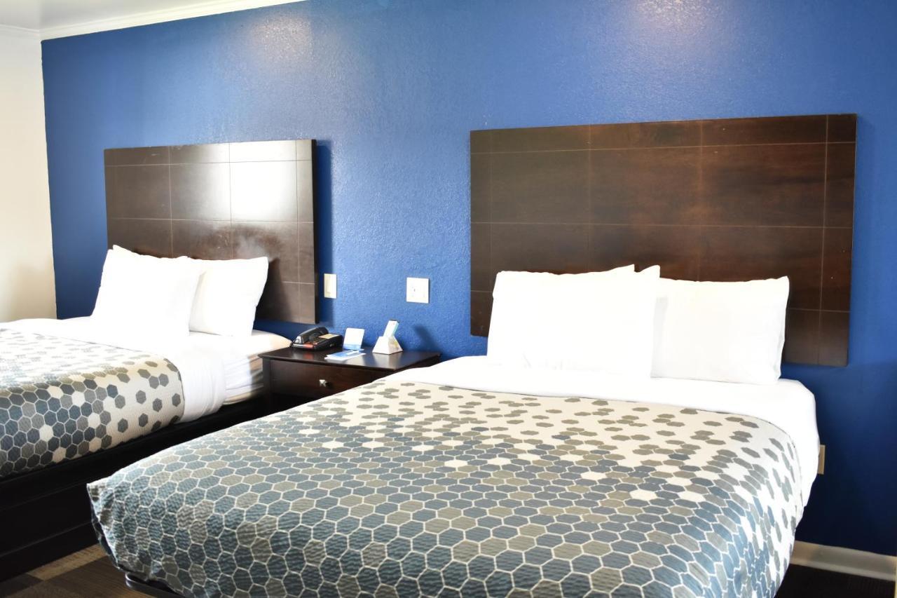 Rodeway Inn Swainsboro Extérieur photo