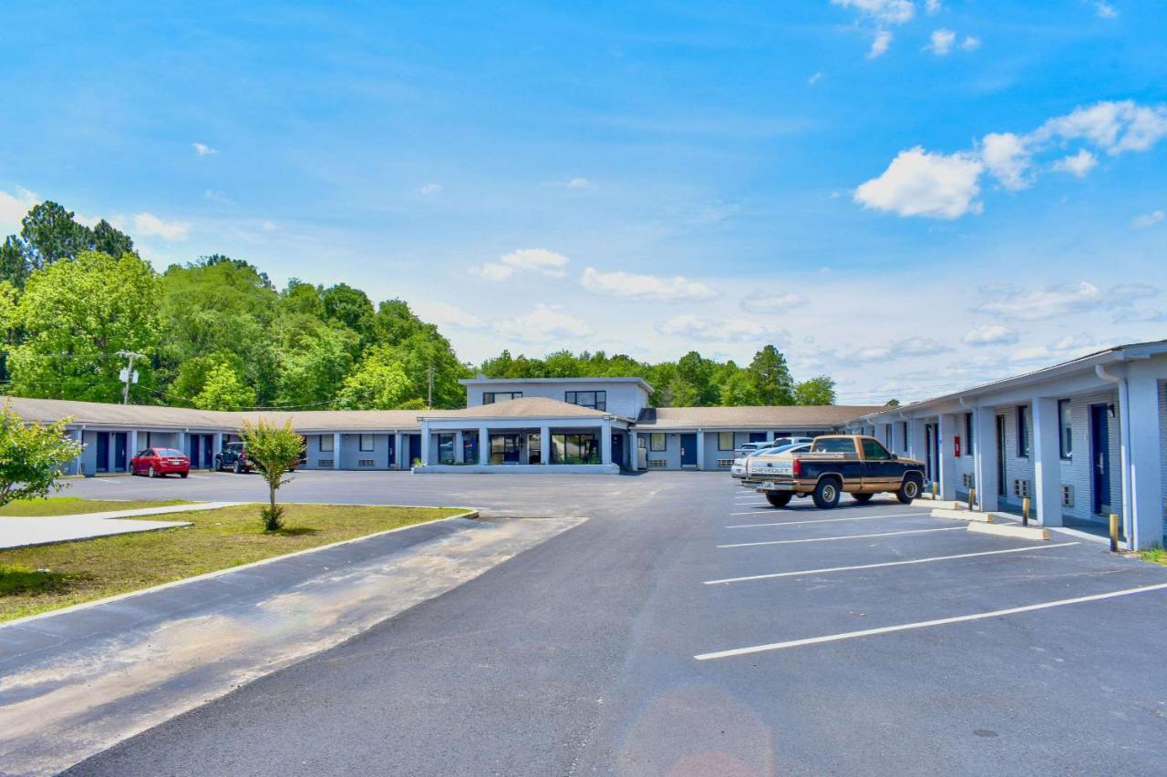 Rodeway Inn Swainsboro Extérieur photo