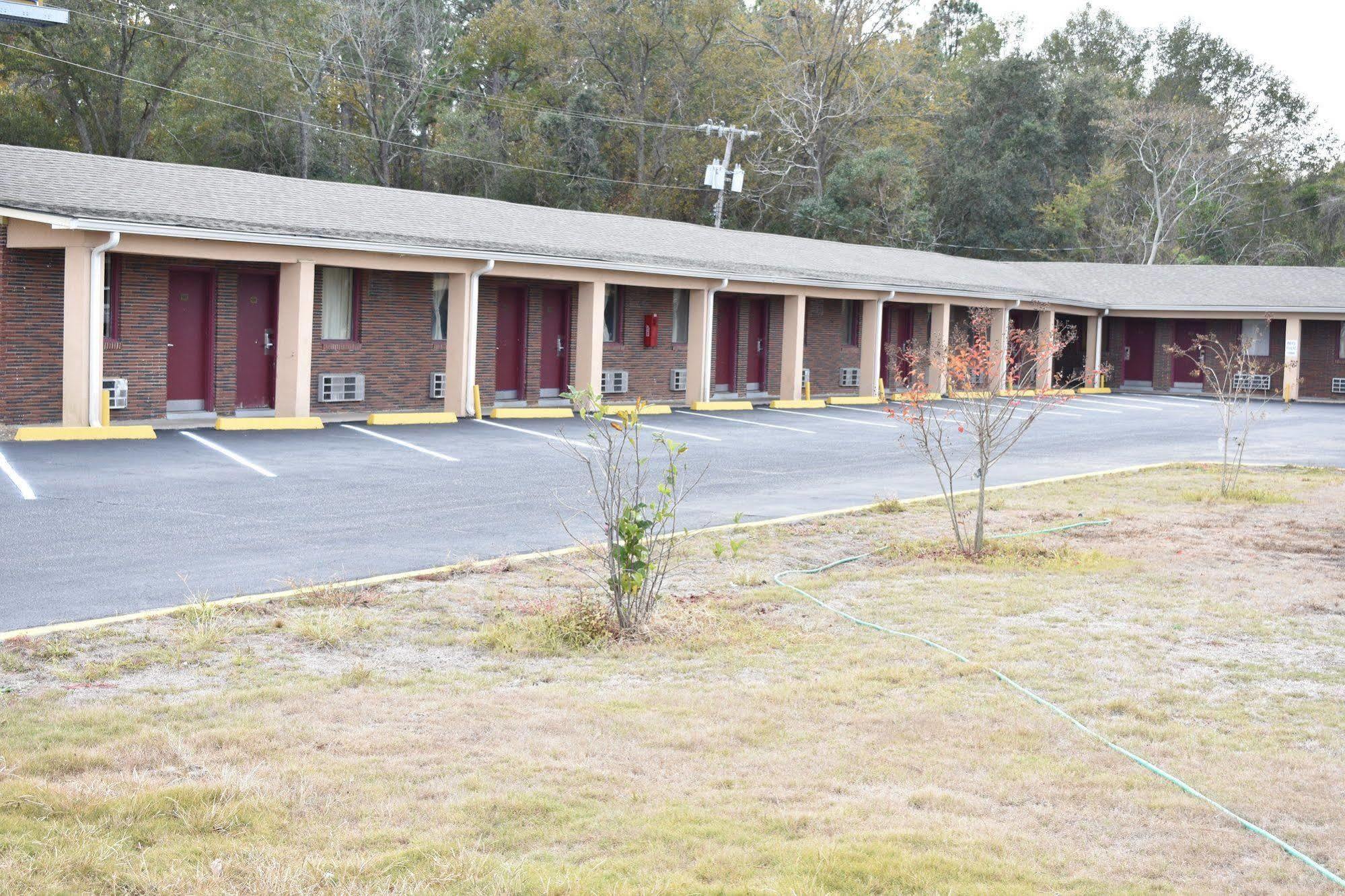 Rodeway Inn Swainsboro Extérieur photo